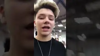Keanu Rapp bei der Glow