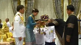 ม.ราชภัฎ 39 เเห่ง เข้าเฝ้าฯ ทูลเกล้าถวายครุยวิทยฐานะ-ปริญญาดุษฎีกิติมศักดิ์ แด่สมเด็จพระราชินี