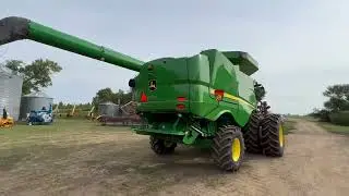 JD S660 Combine w/Contour Master