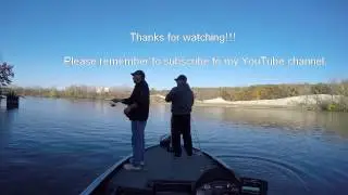 Ohio Bass Fishing with Edgar VanHoose - Black River 11/5/16