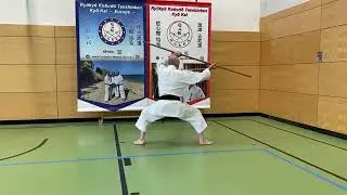 Chinen-Shikiyanaka-no-Kun   知念志喜屋仲の棍
