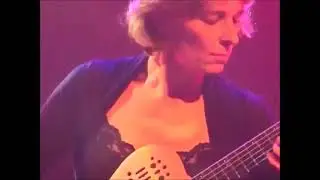 Live en  Cor&eacute;e du Sud avec Nelly Decamp, guitare et composition