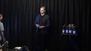 Top Ottawa Magician performs miracle with cash