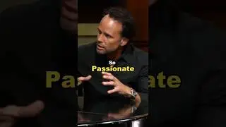 Walton Goggins Compares Steven Spielberg and Quentin Tarantino&rsquo;s Directing Styles #shorts