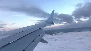TUI landing into Keflavik Airport (Reykjavik) from London Gatwick TOM4308
