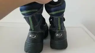 Youth- Junior Winter Boots (Size 13.5 US)