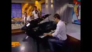 ARMIN VAN BUUREN - IN AND OUT OF LOVE (best piano cover)