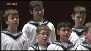 The Vienna Boys Choir - Andy Icochea Icochea : Psalm 61