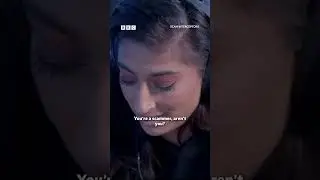 Scammer gets called out in Hindi