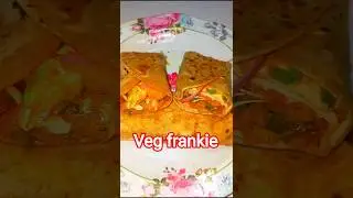 street style Veg frankie 😋 बाहर जैसा Veg रोल घर पे बनाएं #food #youtube #indianfood