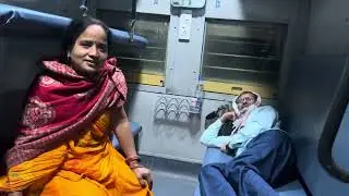 Tren me ek pagl aadmi 👨 bina confirm ticket liye beth gaya aur kisi ka v baat nhi samjh raha pura ve