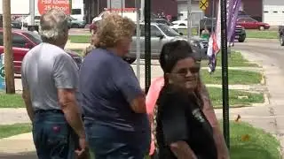Firefighters and residents pay respects to former Linton fire chief