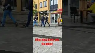 D&ouml;ner l&auml;sst Nazis aufs Klo gehen! #politik #protest #polizei #afd #migration #d&ouml;ner