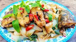 Stir fried fish with holy basil, fried fish with holy basil