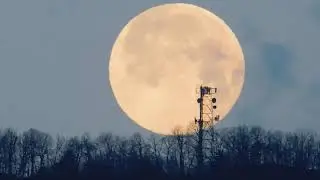 Full Pink Moon Down over SW Virginia Roanoke 8 April 2020