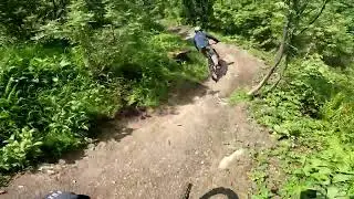 Following Tommaso Francardo _ Freccia Rossa _ Viola St Gree Bikepark