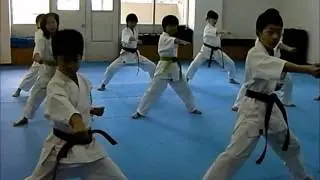 武里道場少年部　正座から基本