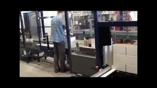 Estacion de Empaque con Armadora de Cajas y Selladora de Cajas