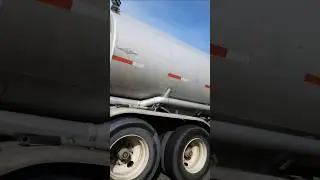 So Big Oil Tanker Truck 😱 #oiltankertruck #shorts