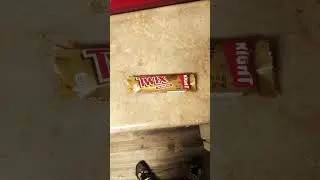 TWIX ICE CREAM BAR