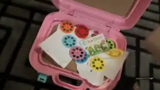 Isabella uses the yellow disc!(special delivery 📦!)