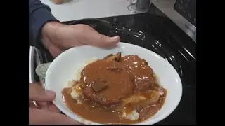 salisbury steak and mashed potatoes in crock pot