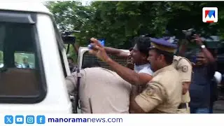 പ്ലസ് വണ്&zwj; സീറ്റ് ക്ഷാമത്തില്&zwj; കോഴിക്കോട് പ്രതിഷേധം | kozhikode | protest | Plus one seat