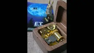 E.T. Flying Theme Wooden Music Box #johnwilliams