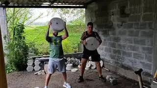 No hay excusas, no las crees tu mismo. 