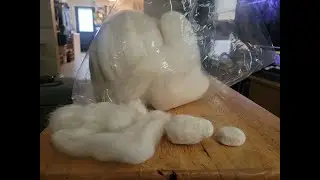 Revolution Fibers Merino Wool Roving 1 lb (16 Ounces) for Spinning | Soft Chunky Jumbo Yarn f Review