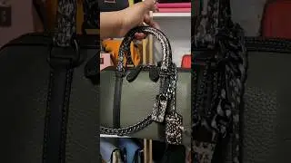Exotic Coach Ruby Satchel 25. 💚🐍