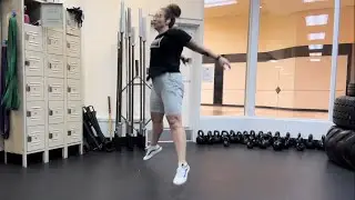Sumo squat jumps: #sumosquats #sumosquat #hamstrings #hamstringsworkout #hamstringexercise #hiit