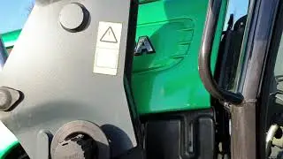 Valtra A92 & loader - 17553