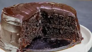 Moist Chocolate Banana Cake So Rich It Tastes Like Fudge