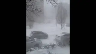 Heavy snowfall and a blizzard with wind gusts up to 27 meters per second in the Vladivosto..