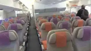 Interior primer A380 de Emirates (A6-EDX) que vuela al Aeropuerto de Barcelona