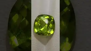 Checker cut Peridot gemstone 5.00 CTS www.puritygems.etsy.com