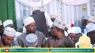 Qaswida ya Mwalim Muhammad Rashid Abuubakari Alburhan. C,E,O wa Jualaelimu Tv Aonekana Akiset Maik.