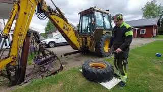 Lagar punktering p&aring; JCB Traktorgr&auml;vare