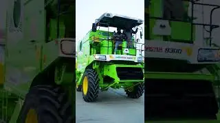 CropMaster 9300 on the Move | Power, Precision & Reliable Harvesting