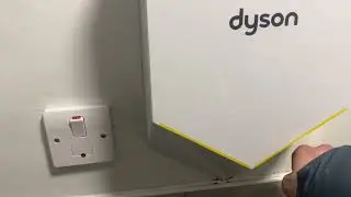 Dyson Airblade V HU02 at The Ridings Shopping Centre Wakefield ♿️ (Back)