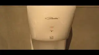 Hand dryer crocodillo 2 Caffe Nero Oldham rd Manchester 🚻♿🚼☕