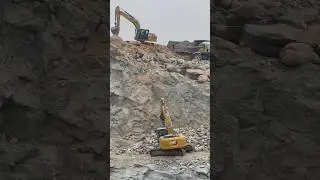 Power of CAT Machine in stone quarry #hitachiwork #excavator #earthwork #tech