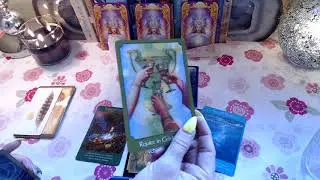 Leo July 2019 Messages from Spirit (a love from your past returns)