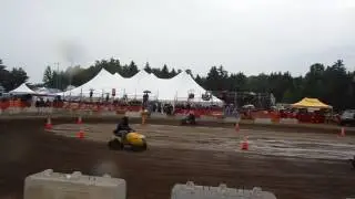 course de tracteurs Lac des Loups,qc 2017