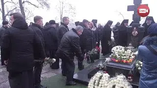 В Жировичах освятили памятник на могиле митрополита Филарета