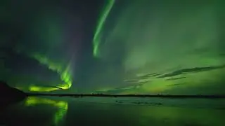 14 Minutes of REAL-TIME northern lights over Fairbanks, Alaska :)