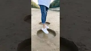 She Jumped in Mud on Purpose&hellip; Shoes Got Clean Instantly 😂👟💦