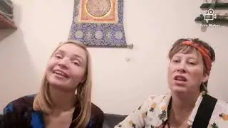 23. Dec. 🎅 Sonja fra 1960erne er lige v&aring;gnet fra lsd coma🌺