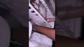 #frezzerfrost #satisfyingvideo #eatingasmr #frostyice #satisfying #eatingsounds #oddlysatisfying